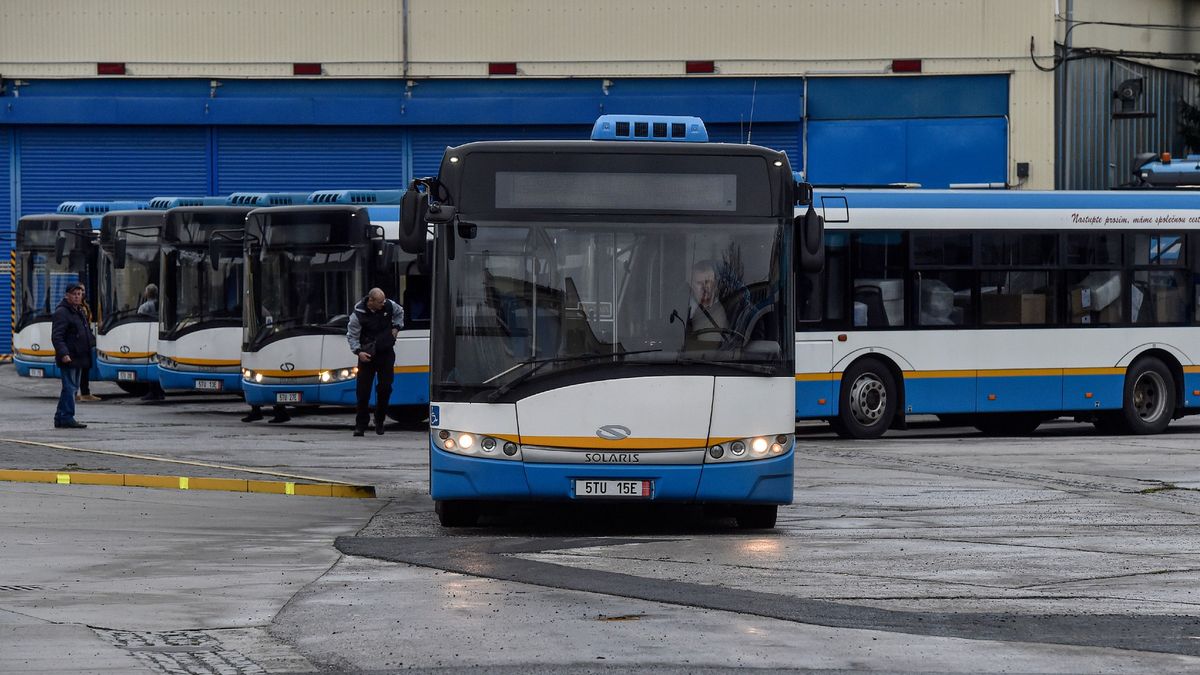 Mladík ukradl z garáží v Ostravě autobus MHD